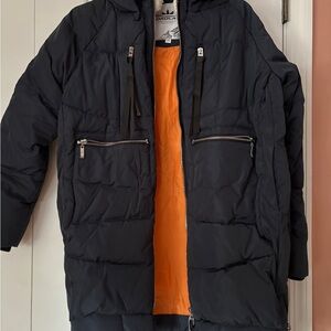 Orolay Stylish Black Puffer Jacket with Orange Lining